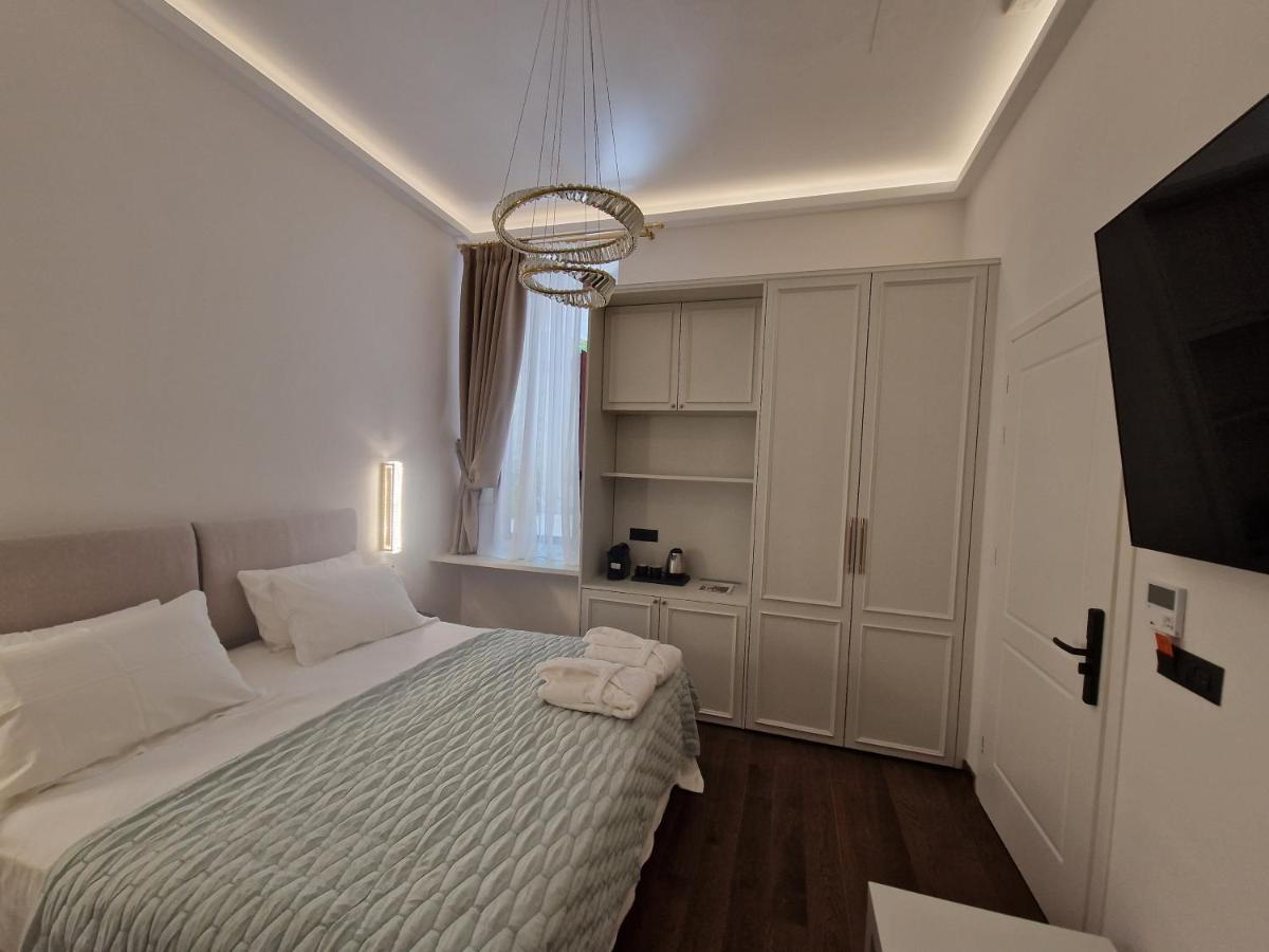 Jensen Luxury Suites Rhodes City Exteriör bild