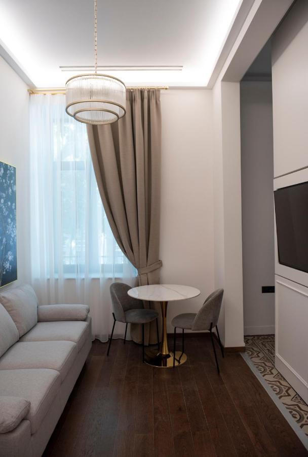 Jensen Luxury Suites Rhodes City Exteriör bild