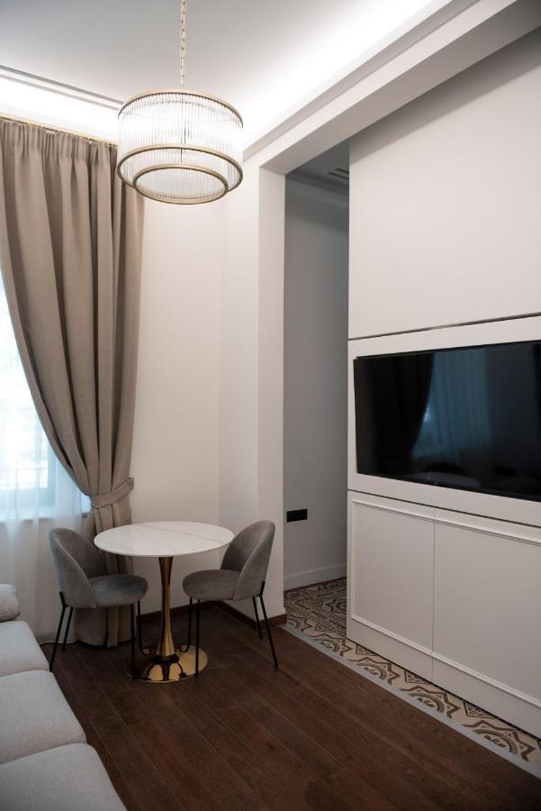 Jensen Luxury Suites Rhodes City Exteriör bild