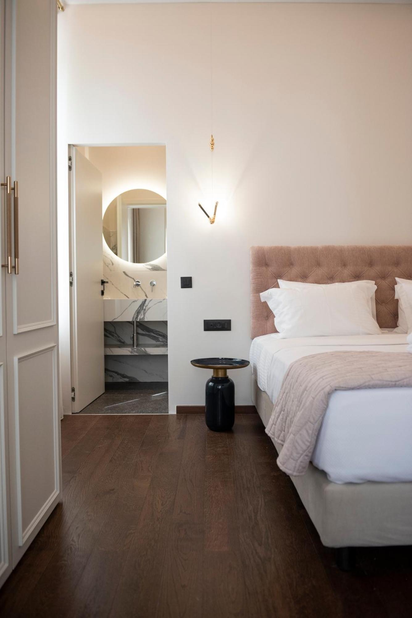 Jensen Luxury Suites Rhodes City Exteriör bild