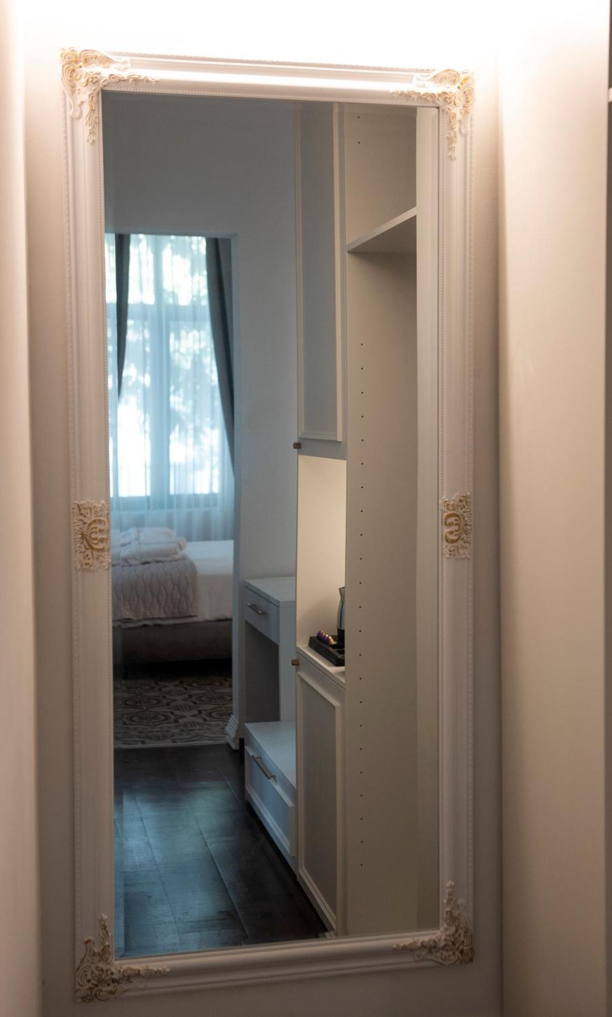 Jensen Luxury Suites Rhodes City Exteriör bild