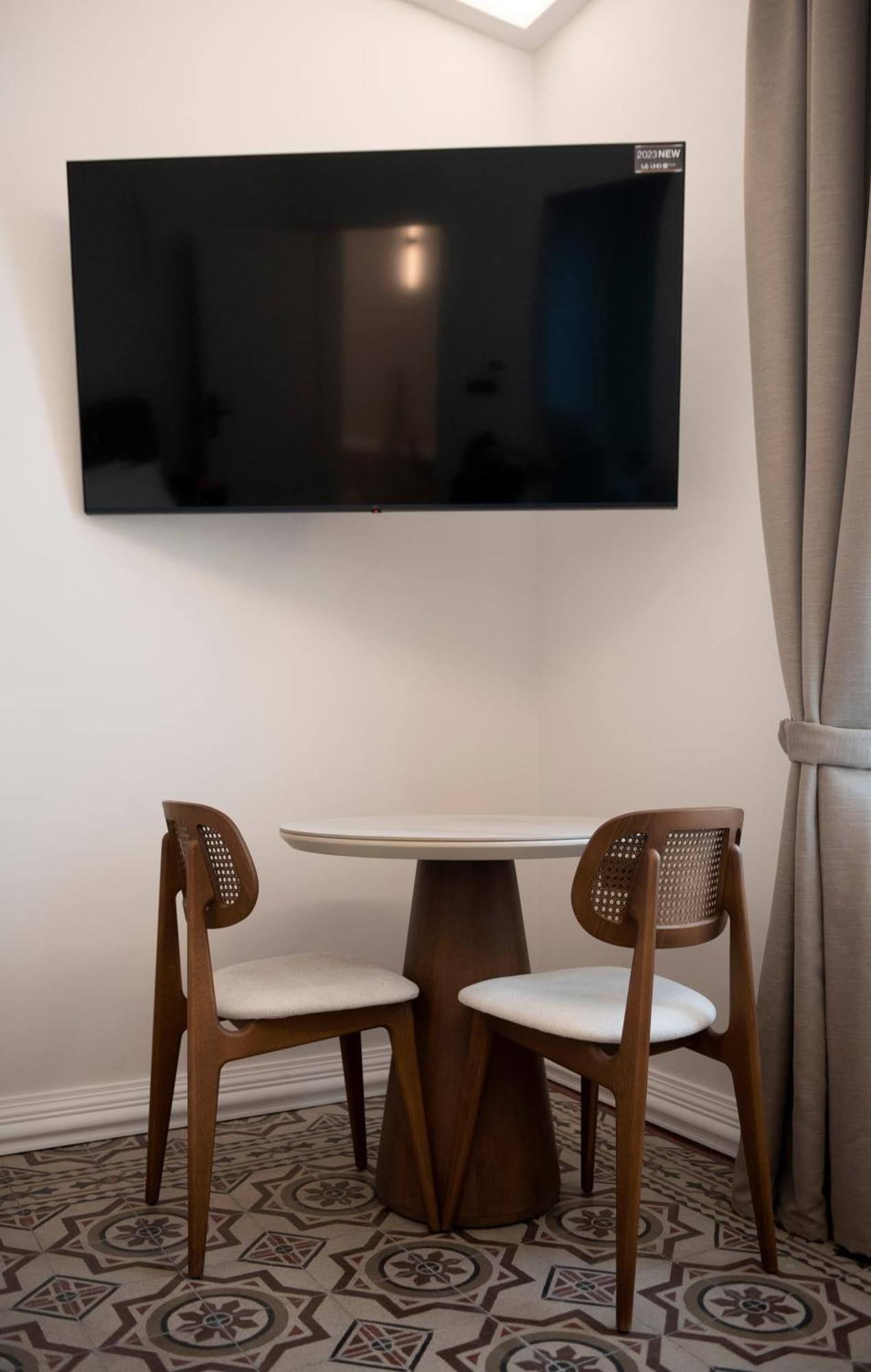 Jensen Luxury Suites Rhodes City Exteriör bild